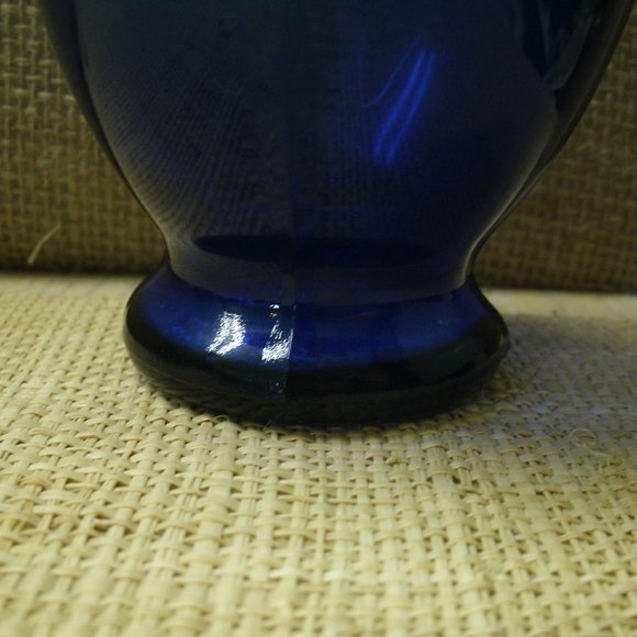 Hazel Atlas Vintage Cobalt Blue Glass Vase - Picture 10 of 16